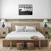 Funny_Lakehouse_Metal_Sign__Welcom_Black_Farmhouse_Bedroom_Mockup.png