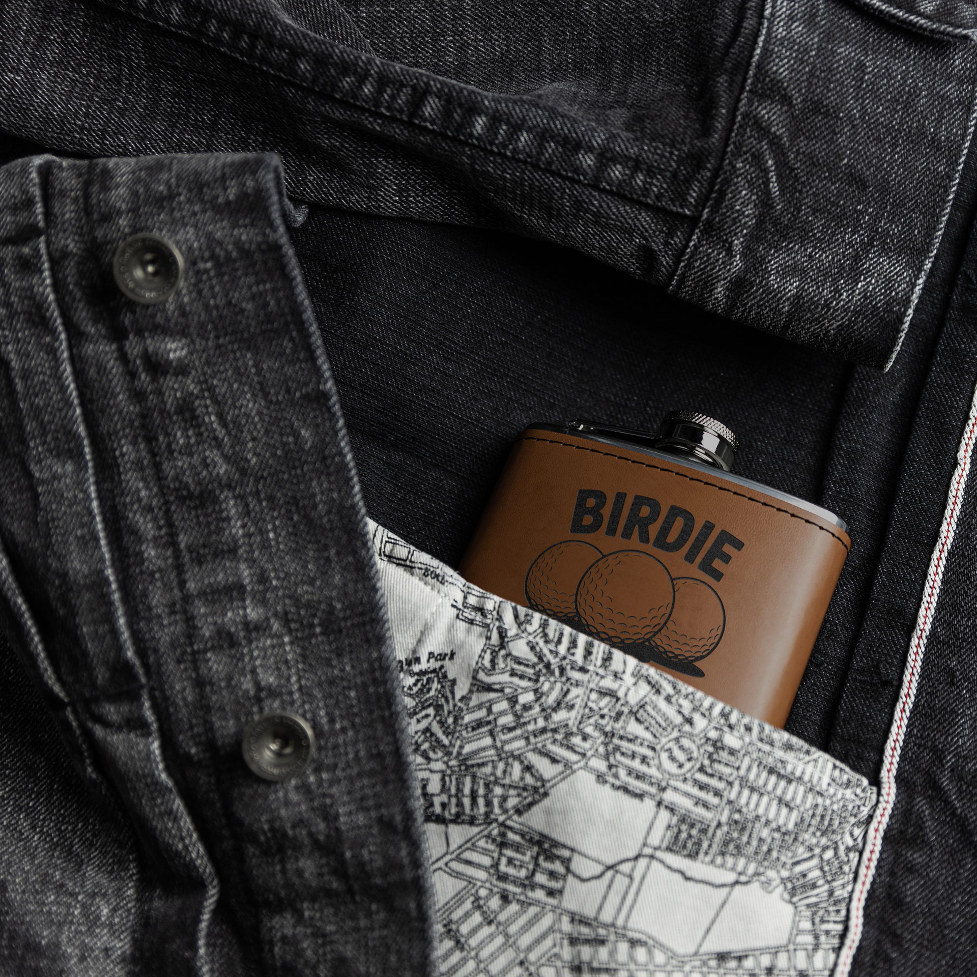 test_flask_Lt_Brown_Lifestyle_Mockup.png